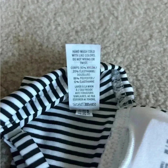 New with tags aerie black and white striped bikini top in size medium - Picture 4 of 5